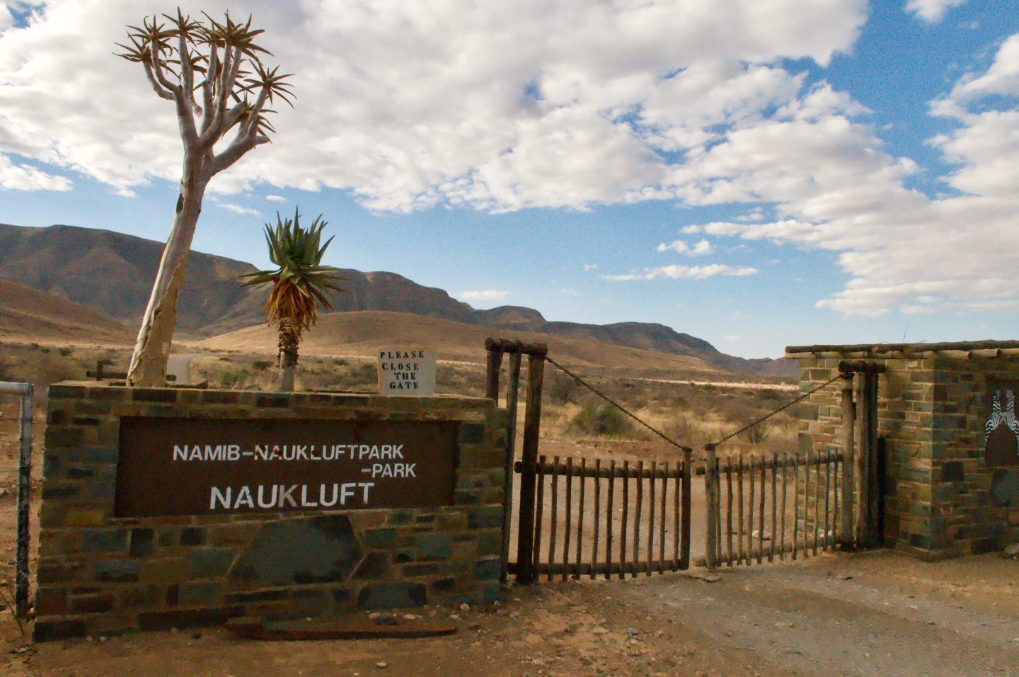 There’s no question about it: Namibia is filled to the brim with fantastic destinations. Namibia Wildlife Resorts’ Naukluft Campsite to the south is one of them. It’s easy to get to from Windhoek and is a fun getaway for those precious Namibian long-weekends. Take a few tips from us and make sure your stay at the Naukluft is one to remember: