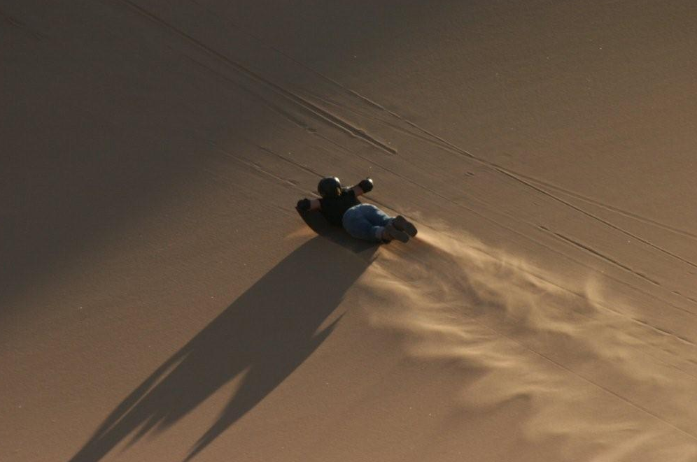 namibia namib dunes sandboarding activites people